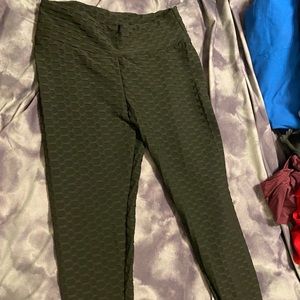 BOOTY LIFT LEGGINGS